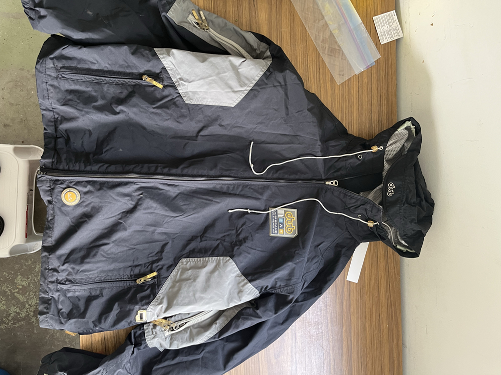 V 90s dub Brand Weathergear hooded jacket with reflective panels and zip pocket